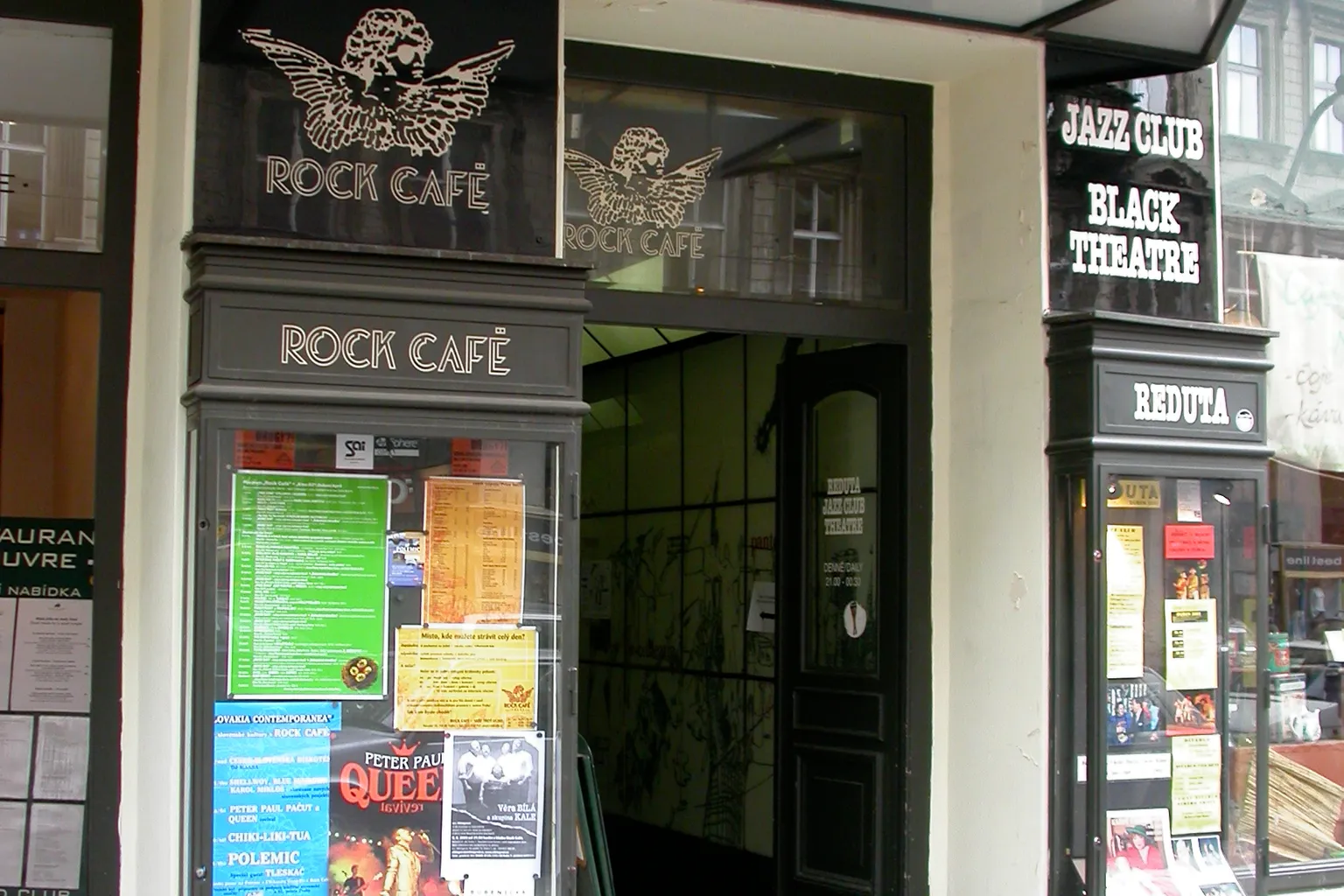 Reduta Jazz Club Tickets: Zwei Wege für MINT-Exkursionen